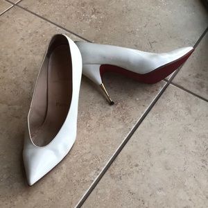 Christian Louboutin White Pumps sz-40